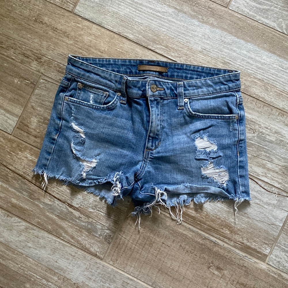 Joes jeans distressed denim cut off shorts size 26